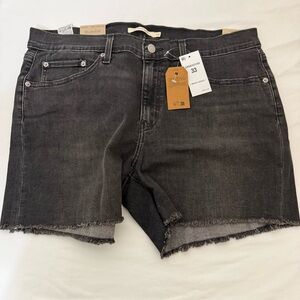 Levi’s Mid length Shorts Mid rise Women’s NWT charcoal wash